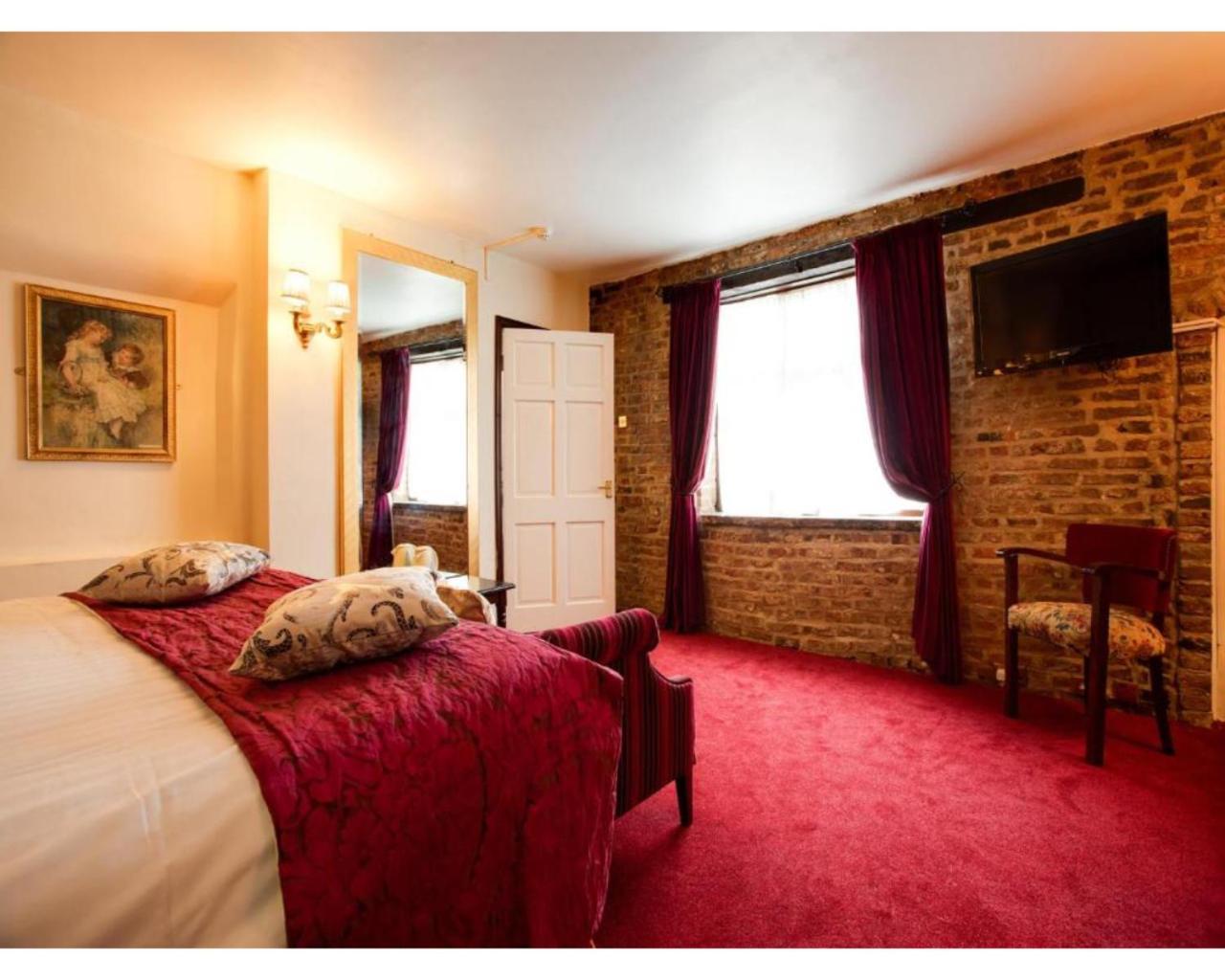 The Rose And Crown Hotel Wisbech Kültér fotó