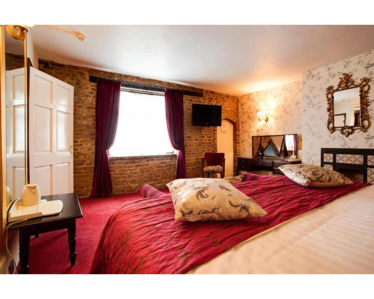 The Rose And Crown Hotel Wisbech Kültér fotó